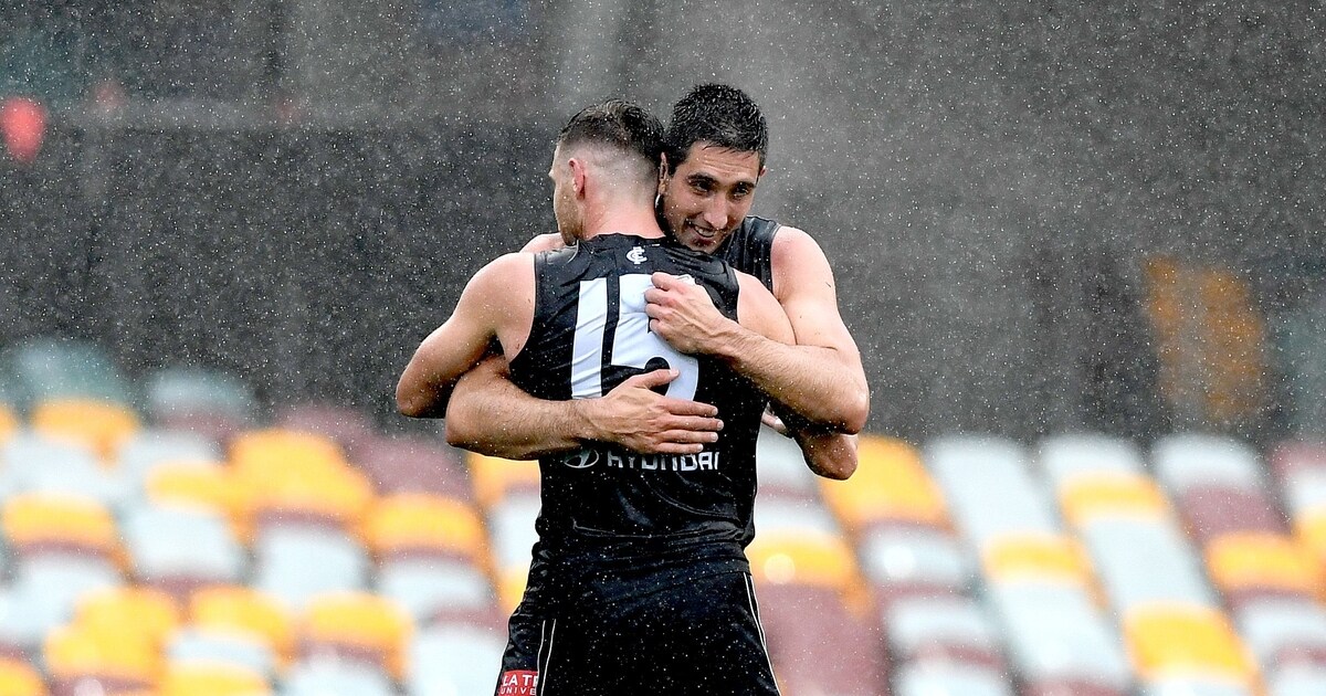 AFL match gallery Round 8