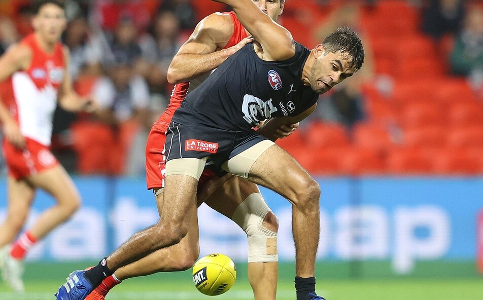 Injury News Martin Gibbons To Face Fitness Tests